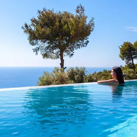 Vilă Mirtes With Breathtaking Sea View,close To Porto Katsiki And Egremni