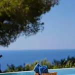 Mirtes With Breathtaking Sea View,close To Porto Katsiki And Egremni Πόντι