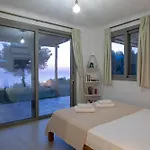 Mirtes With Breathtaking Sea View,close To Porto Katsiki And Egremni Βίλα