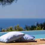 Mirtes With Breathtaking Sea View,close To Porto Katsiki And Egremni Βίλα