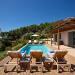 Mirtes With Breathtaking Sea View,close To Porto Katsiki And Egremni Πόντι