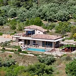 Mirtes With Breathtaking Sea View,close To Porto Katsiki And Egremni Βίλα *