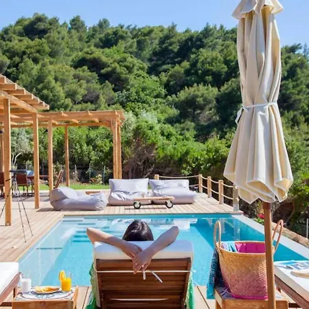 Mirtes With Breathtaking Sea View,close To Porto Katsiki And Egremni *