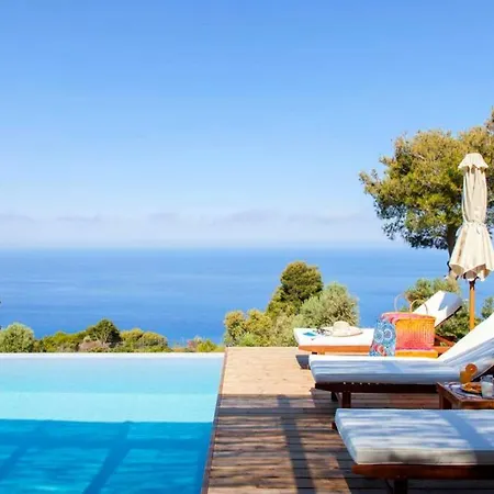 Mirtes With Breathtaking Sea View,close To Porto Katsiki And Egremni Pondi