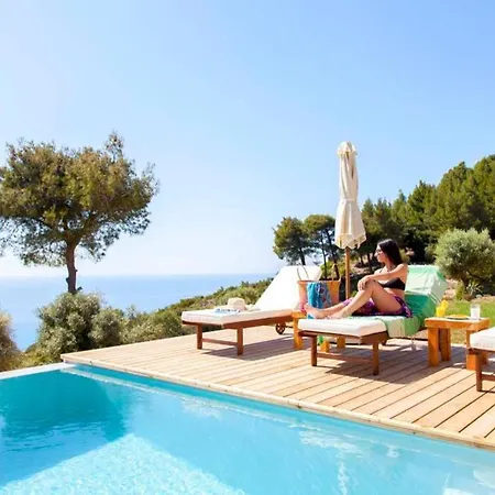 Villa Mirtes With Breathtaking Sea View,close To Porto Katsiki And Egremni Pondi