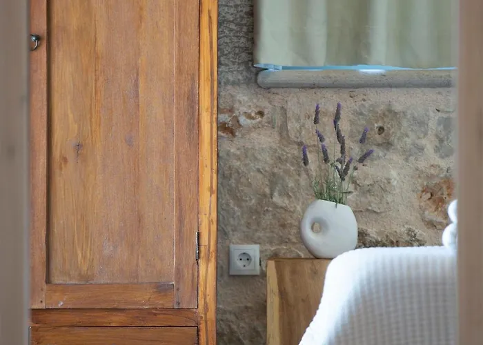 Mirtes With Breathtaking Sea View,close To Porto Katsiki And Egremni *